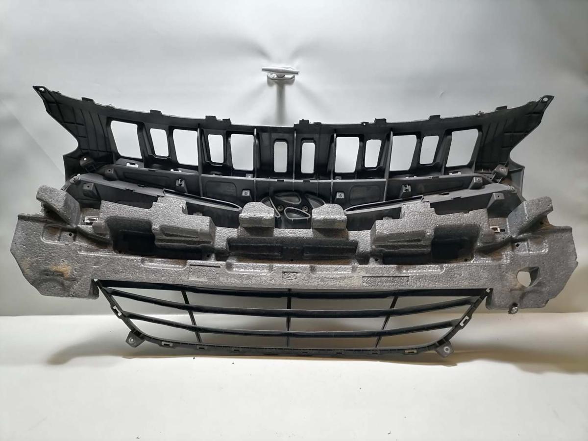 Hyundai I30 GD original Kühlergrill Bj.2013